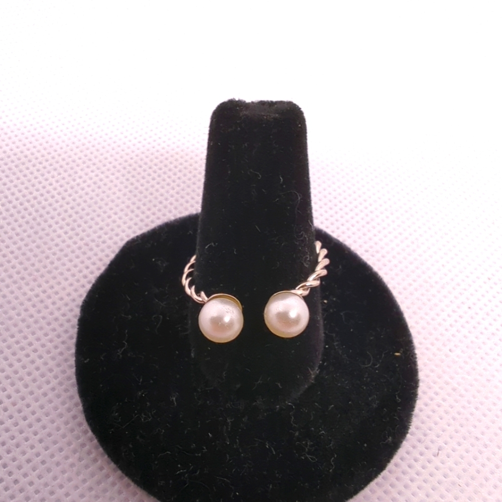 Silver Faux Pearl Open Ring Size 8.5 New without tags - Picture 4 of 5